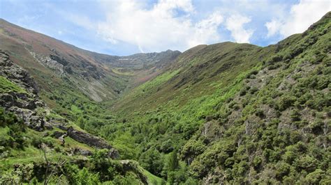 el valle del silencio leon|Ruta circular por el Valle del Silencio (Valle del Silencio